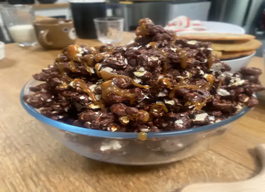 Funky pop corn