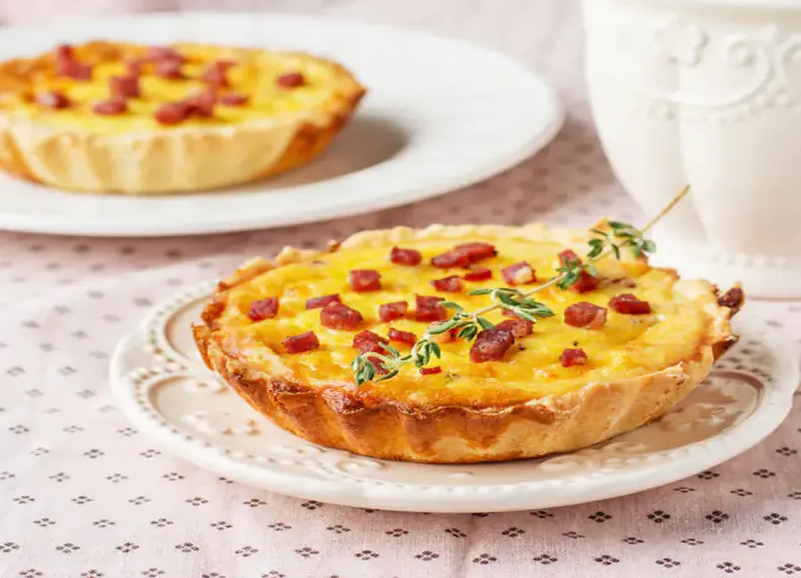 Tartelette pommes de terre, chèvre et pancetta