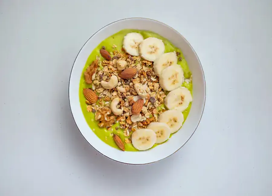 Smoothie bowl avocat banane
