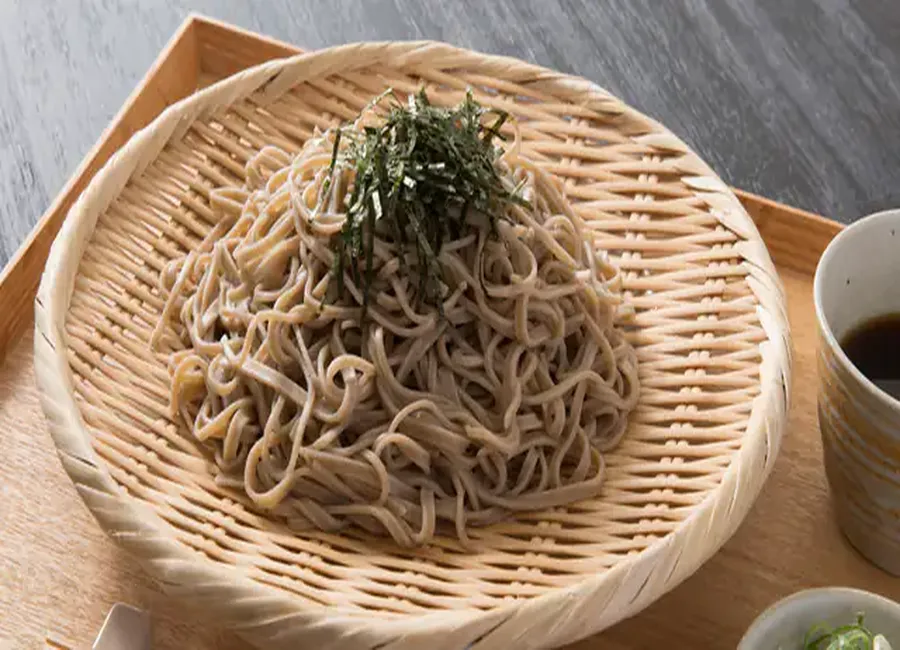 Nouilles soba aux graines de sésame