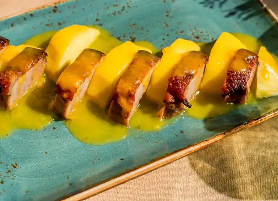 Magrets de canard aux mangues épicées
