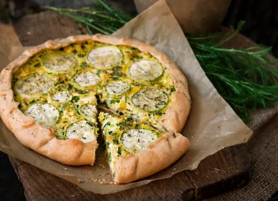 Quiche au sainte maure de touraine et poireaux au miel