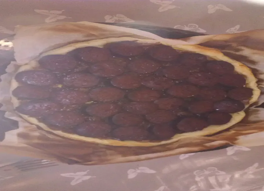 Tarte feuilletée au boudin et à la compotée d'oignons