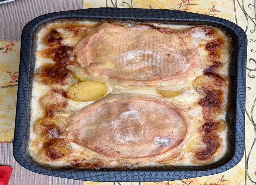 Tartiflette au confit d'oignons