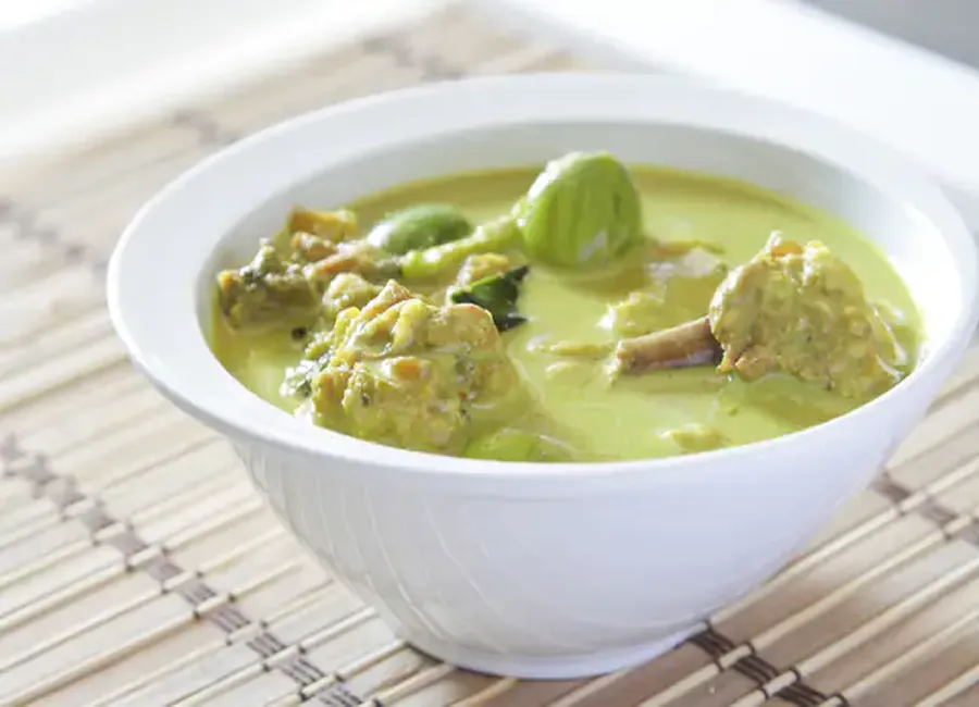 Poulet au curry vert