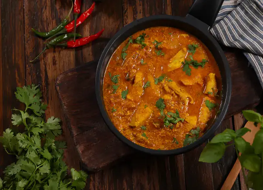 Poulet en sauce piquante (chtitha djedj)
