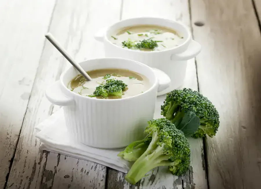 Soupe légère aux brocolis