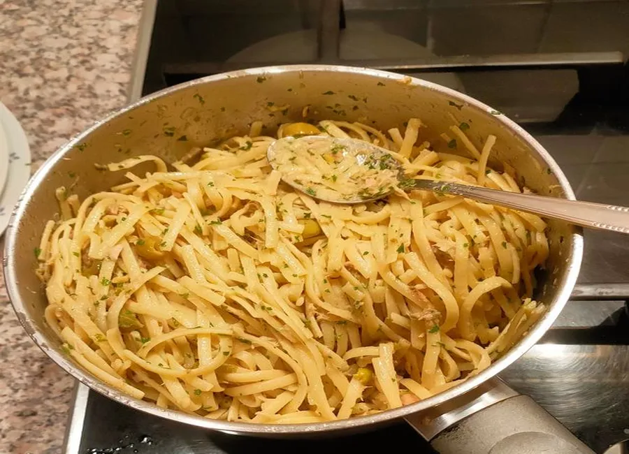 Pâtes au thon et olives