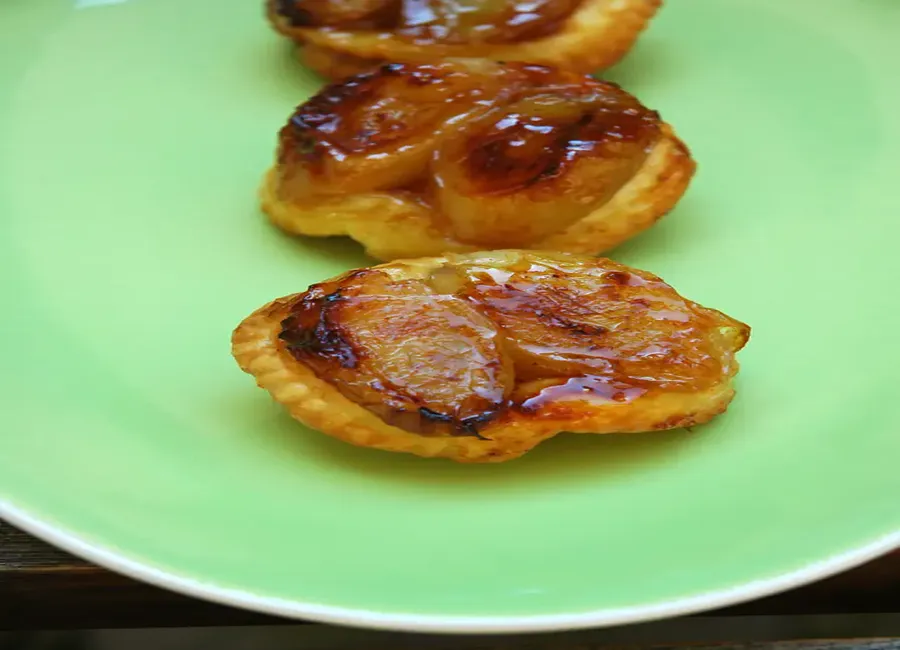 Tatin aux échalotes