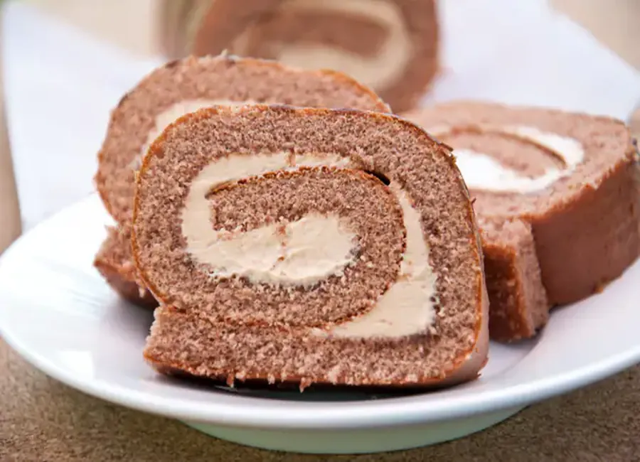 Gateau fourré/roulé aux noix