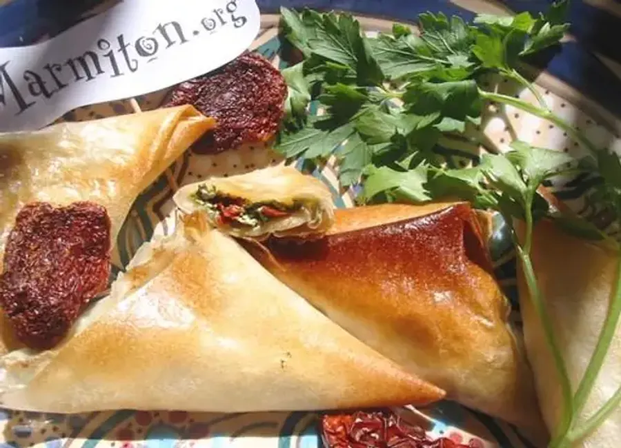 'Tchinas' : bricks à la ricotta, tomates séchées et coriandre