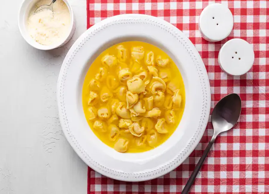 Tortellini in brodo
