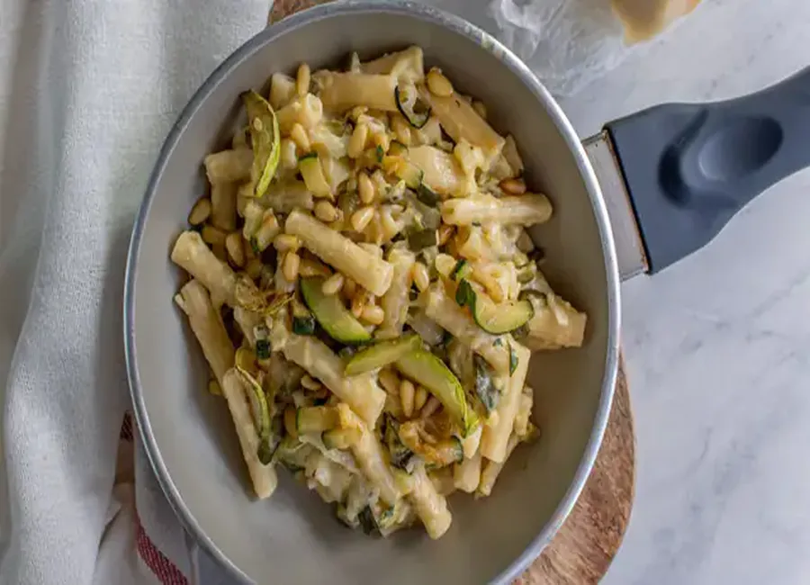 One pot pasta aux courgettes et lardons