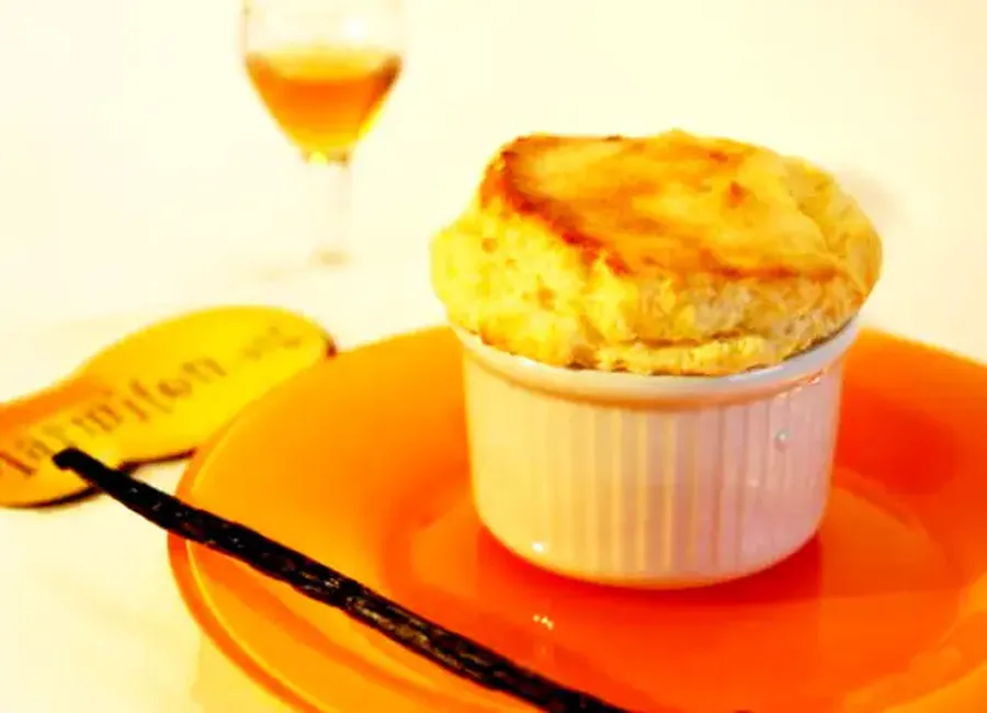 Soufflé parfumé au grand-marnier