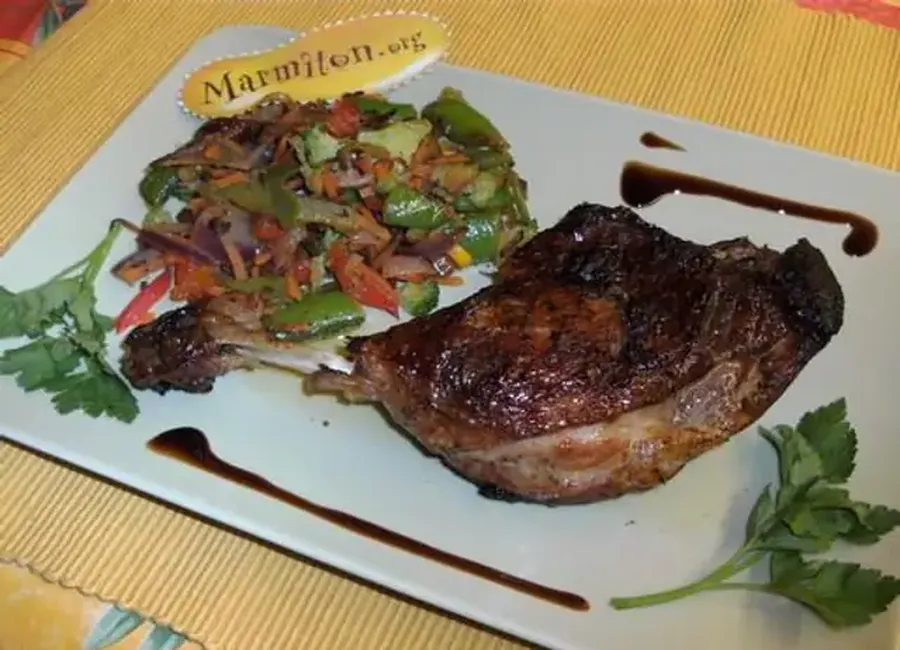 Canard mariné au miel et cinq épices