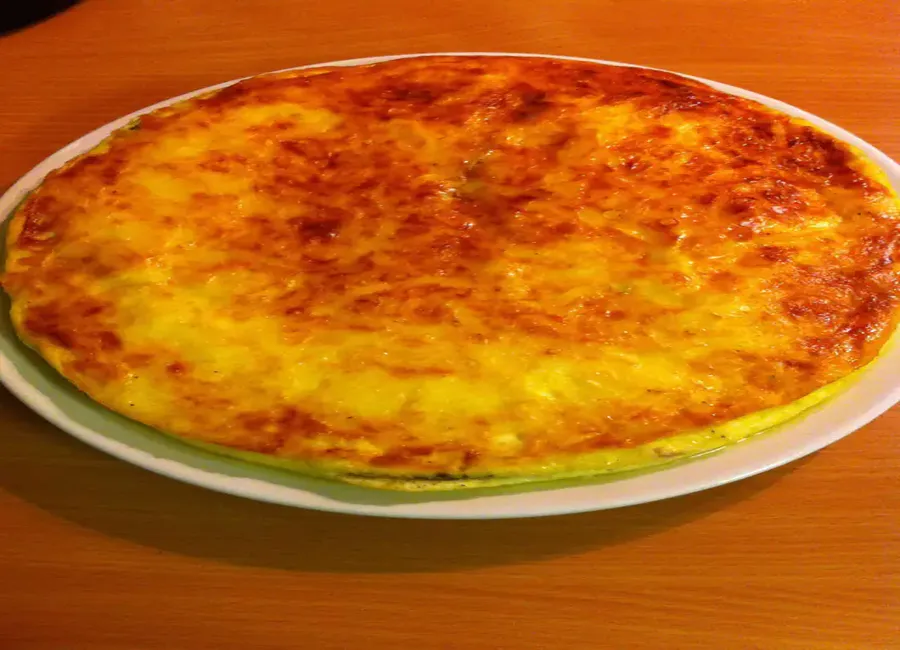 Quiche sans pâte au jambon et au gruyère