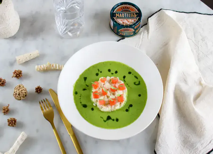 Gaspacho vert, crabe et pamplemousse