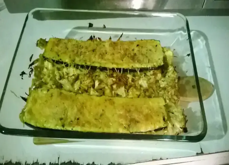 Courgette farcie aux oeufs