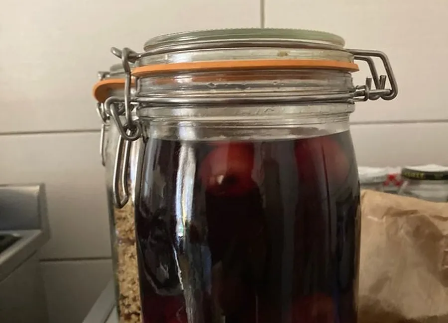 Eau de vie à la cerise