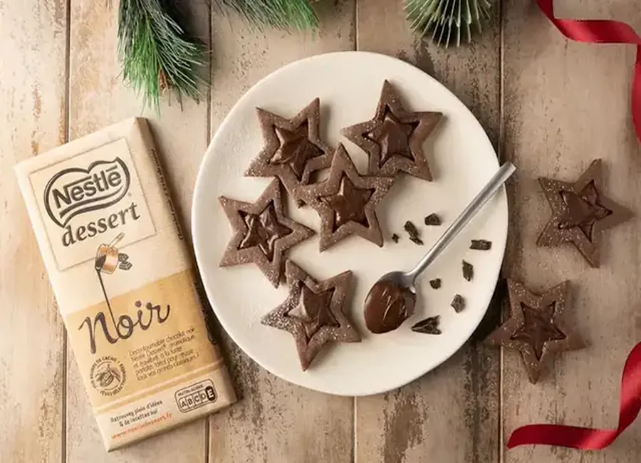Sablés de noël étoiles au chocolat noir nestlé dessert®