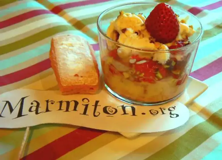 Trifle à la mara des bois (fraises)