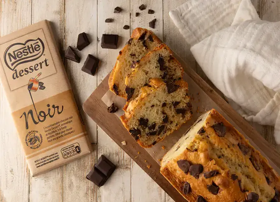 Gâteau au yaourt et pépites de chocolat nestlé dessert®