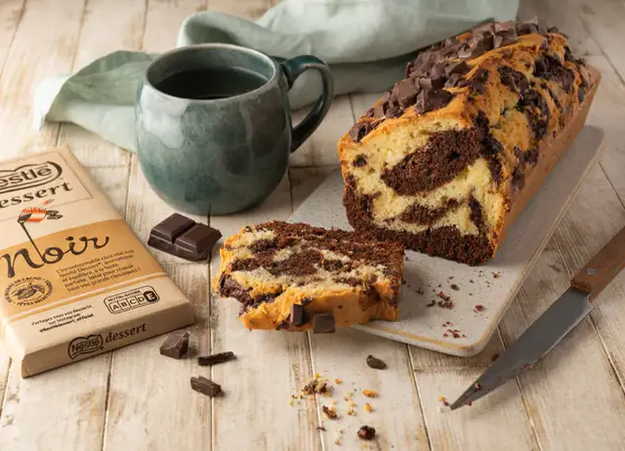 Cake marbré aux pépites de chocolat nestlé dessert®