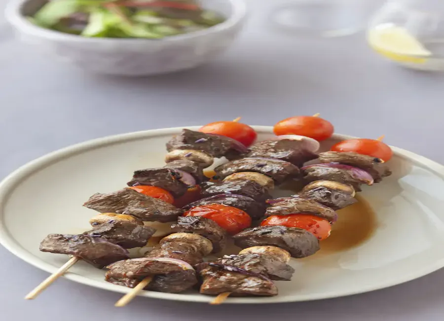 Brochettes de boeuf au soja et à la lavande