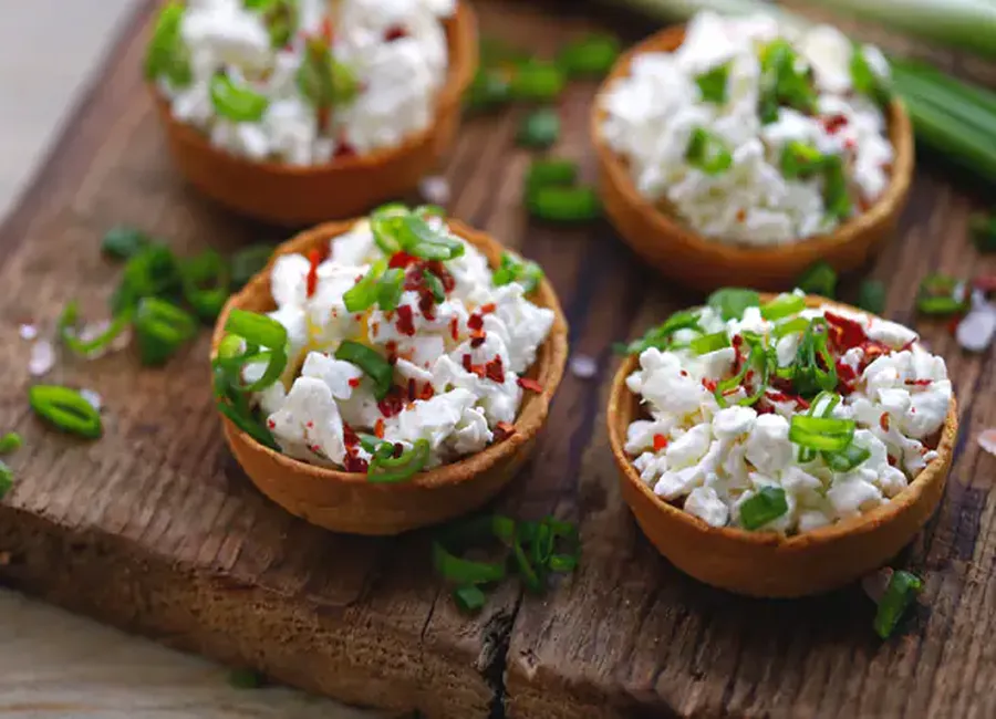Tartelettes au chèvre et au chutney de poivron