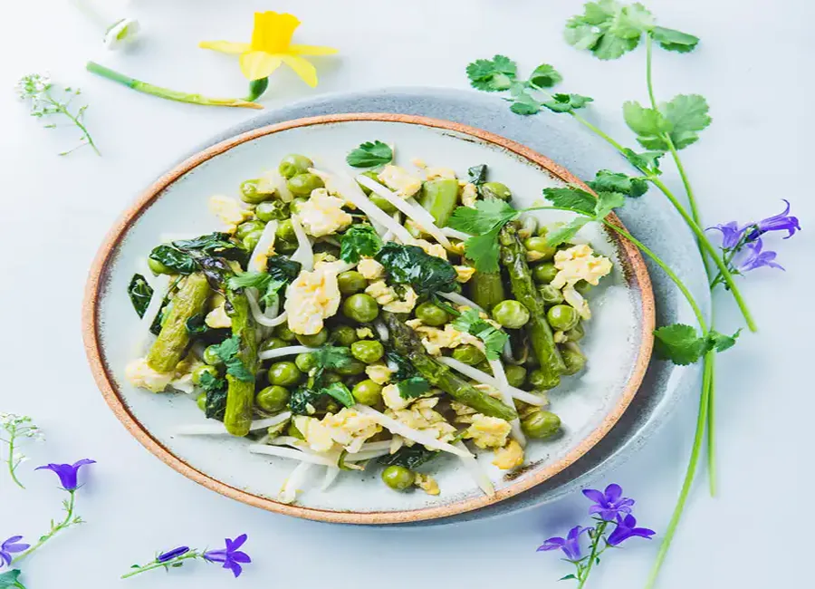 Wok de légumes aux œufs
