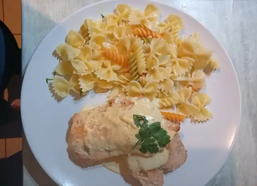 Pâtes saumon curry