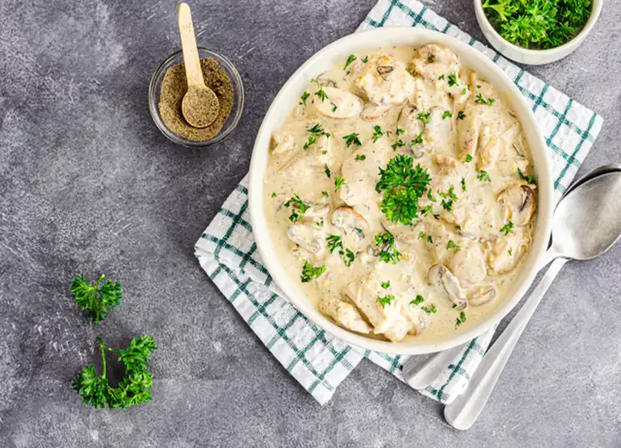 Sauce poulette ou comment utiliser les restes d'un poulet rôti
