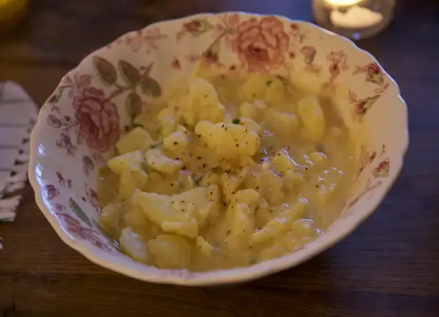 Salade de pommes de terre à la souabe