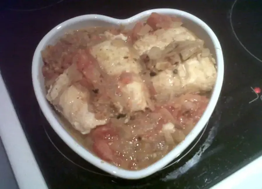Dos de colin à la tomate