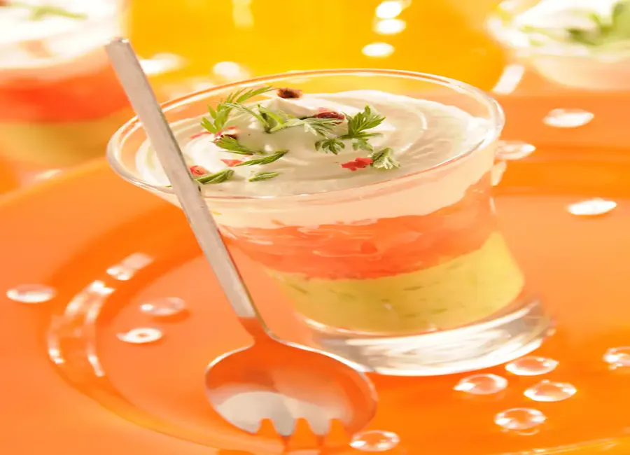 Verrine 3 couleurs : avocat, saumon, cream cheese
