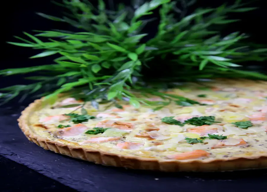 Quiche aux poireaux et au saumon frais de flo