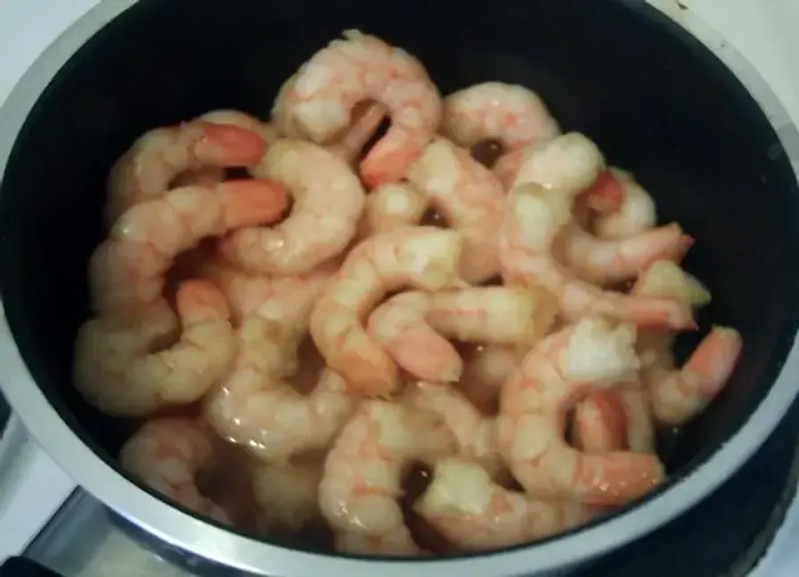 Crevettes au rhum blanc