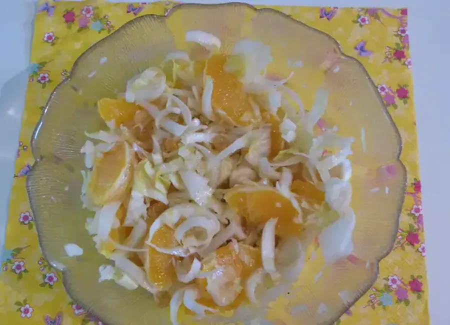 Salade d'endives à l'orange et aux raisins