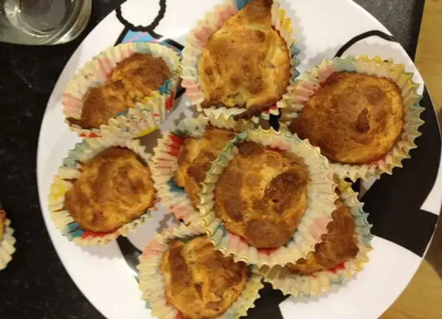 Muffins au fromage et au jambon cru