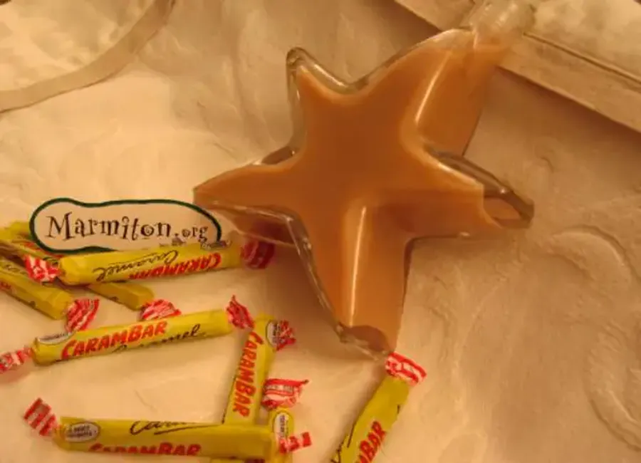 Liqueur de lait aux carambars façon clochette