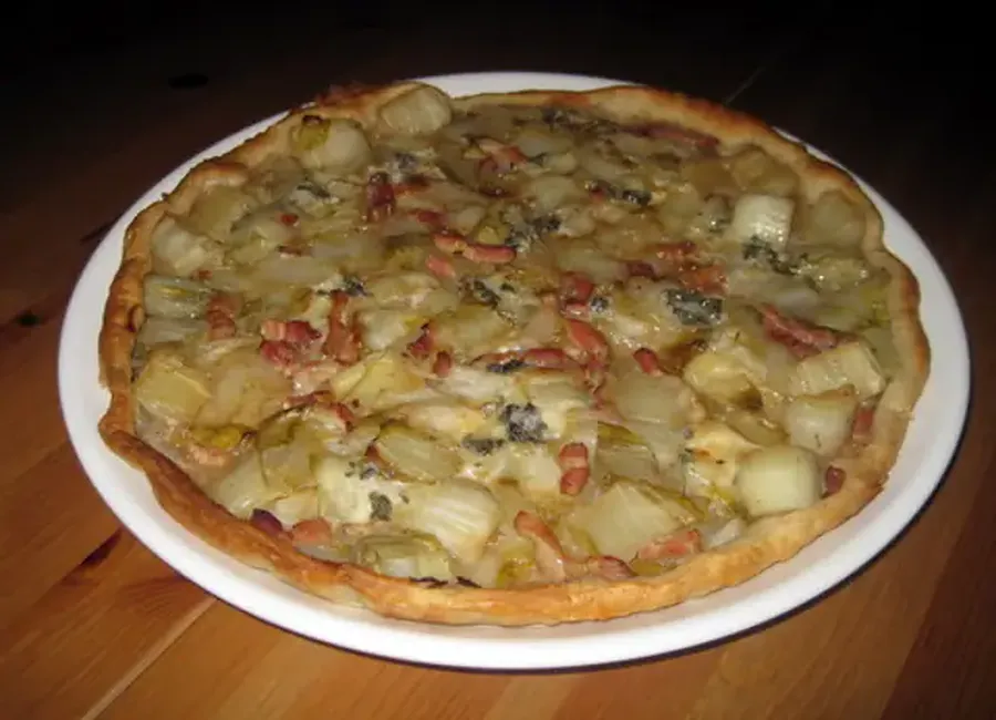 Tarte légère aux endives et roquefort