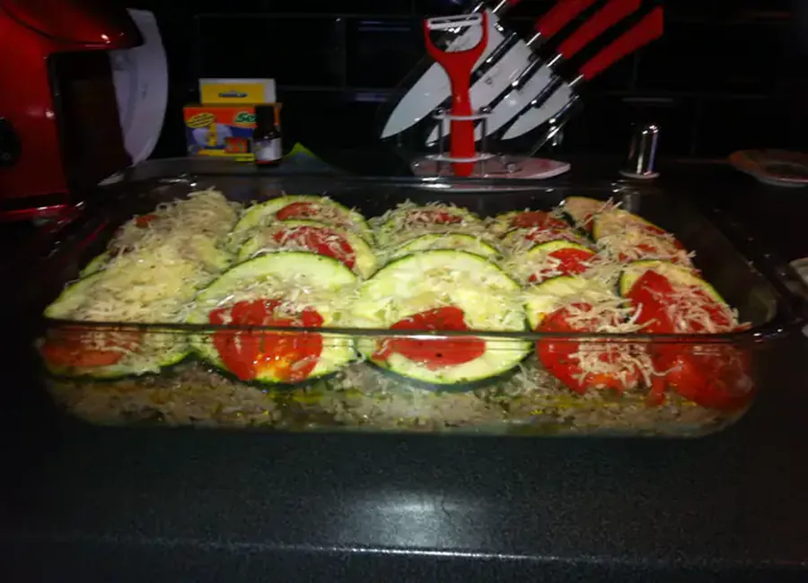 Gratin de boeuf au riz, courgettes et tomates