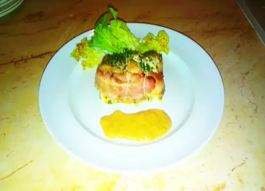 Paupiettes de bar aux champignons, sauce au cidre