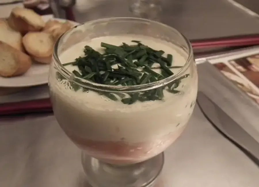 Mousse d'artichauts en chemise de saumon fumé