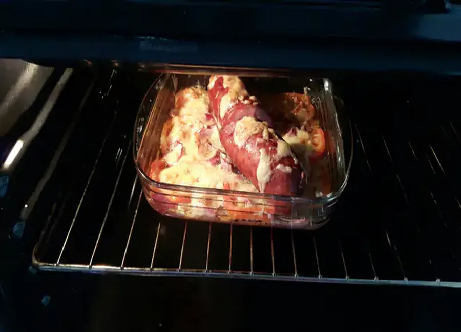 Saucisse morteau gratinée à la tomate