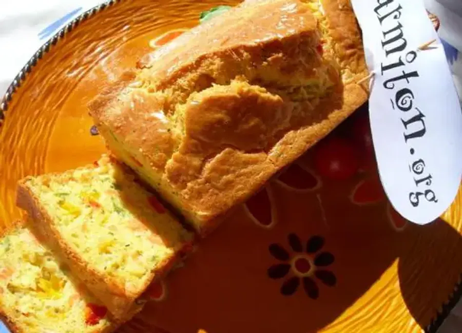 Cake aux 3 poivrons et au saumon fumé