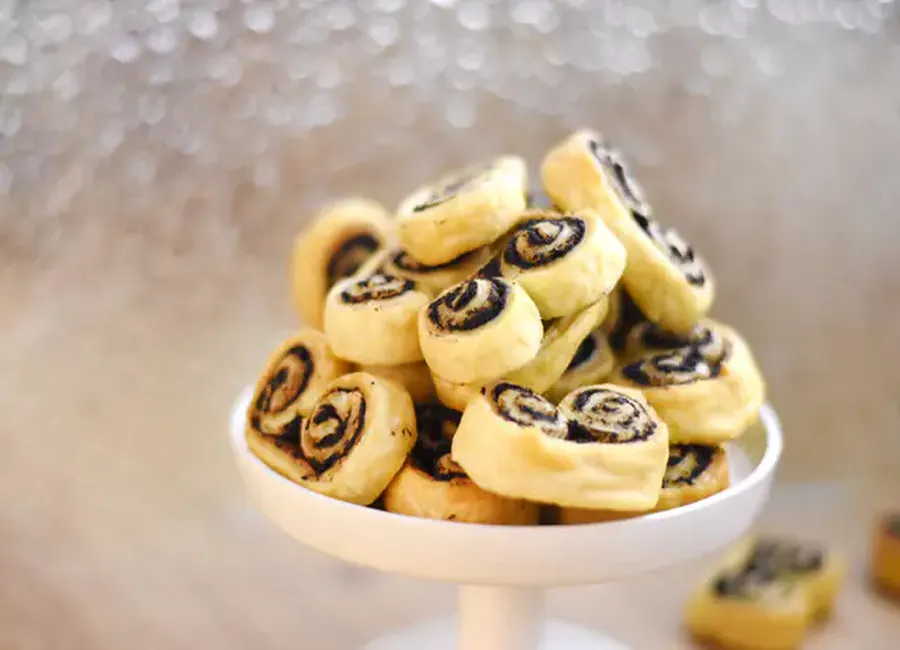 Palmiers à la tapenade