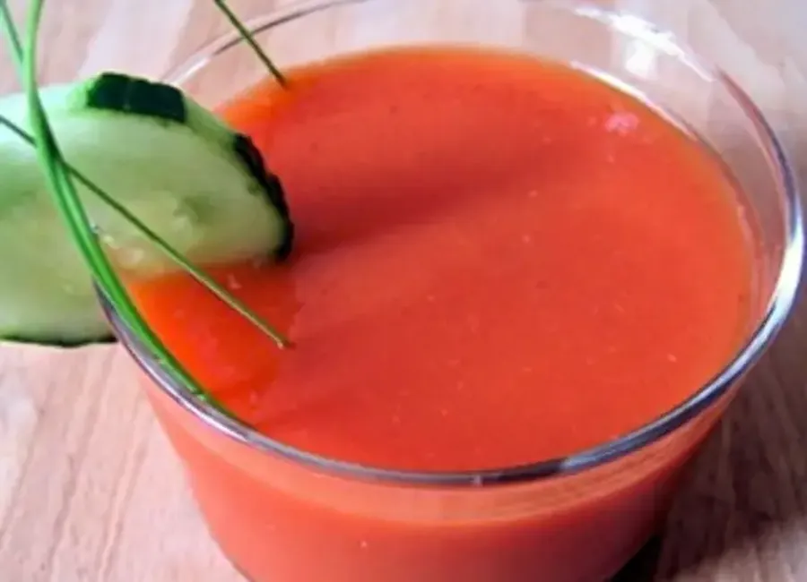 Gaspacho tomate concombre ciboulette