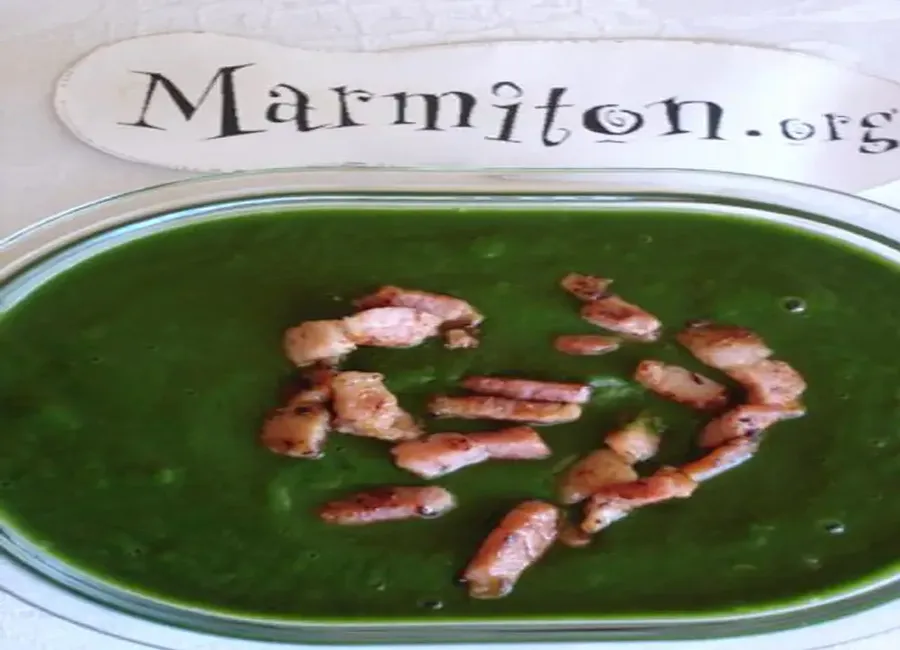 Velouté d'épinards aux lardons