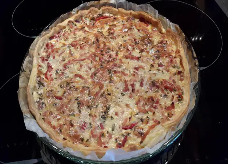 Tarte tomate lardons fumés